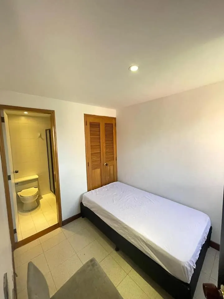 Tesoro Poblado Apartment Medellin 0*,