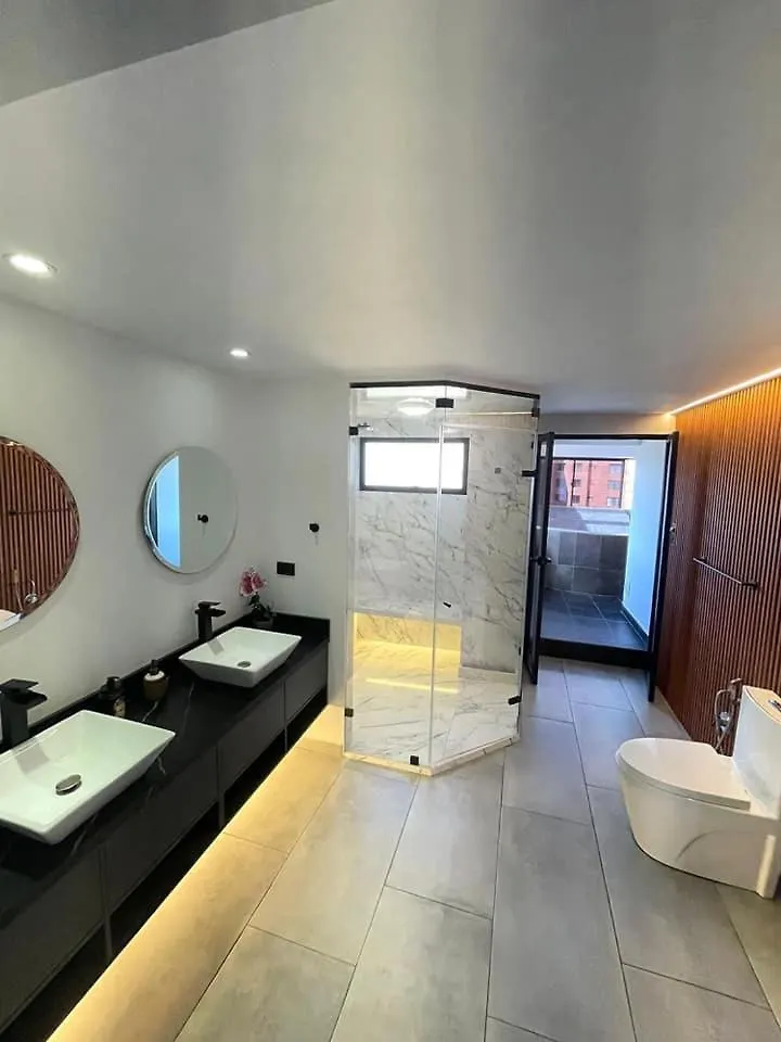 Tesoro Poblado Daire Medellín Kolombiya