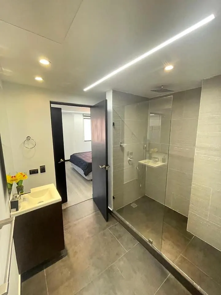 Tesoro Poblado Daire Medellín 0*,  Kolombiya